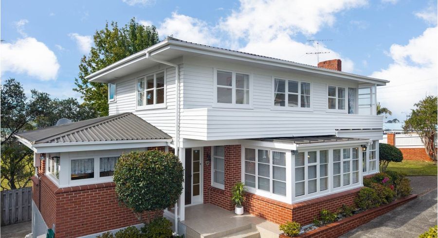  at 16 Belfast Street, Hillsborough, Auckland City, Auckland