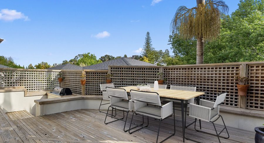  at 1/104A Beach Road, Castor Bay, North Shore City, Auckland