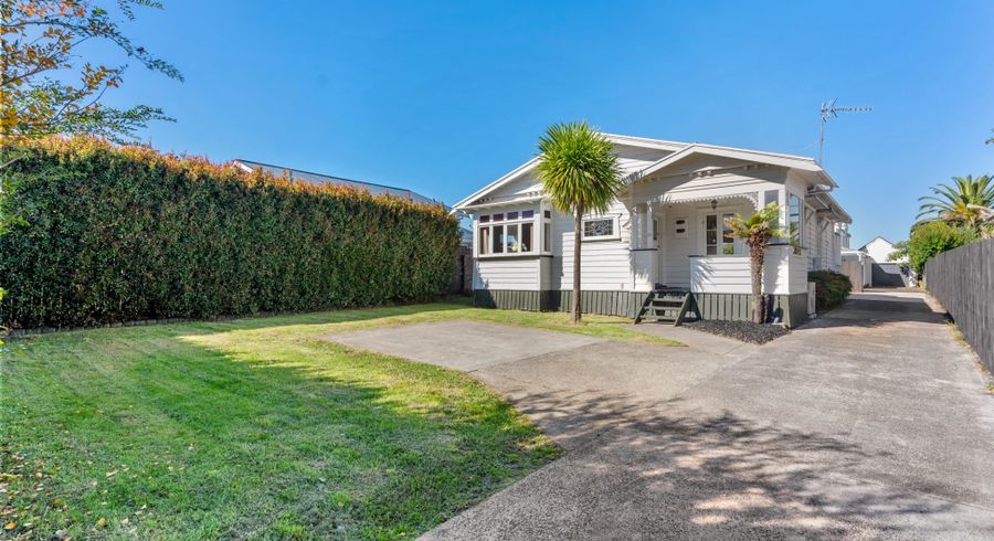 at 30 Wolverton Street, Avondale, Auckland