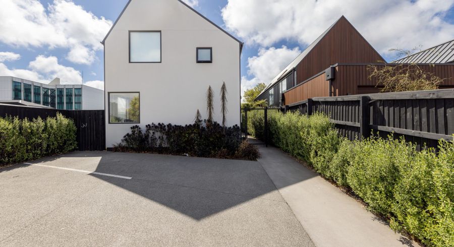  at 2/133 Peterborough Street, City Centre, Christchurch City, Canterbury
