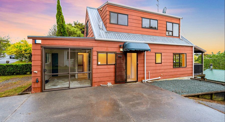  at 1/16 Glen Vista Place, Bayview, Auckland
