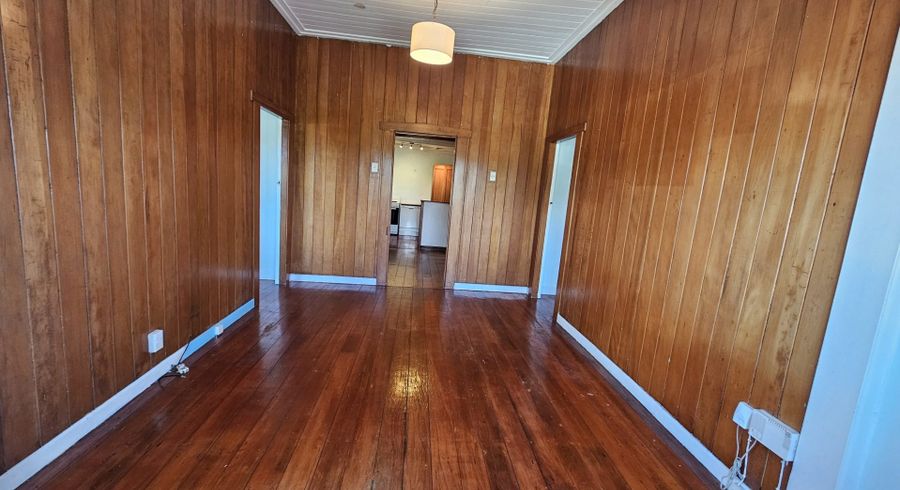  at 2 Arahoe road, New Lynn, Waitakere City, Auckland