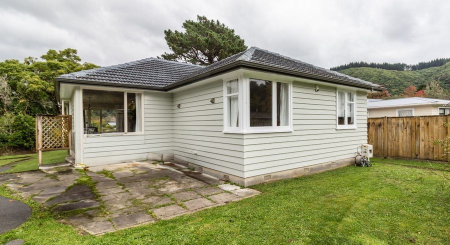  at 18 Whangakoko Grove, Birchville, Upper Hutt, Wellington