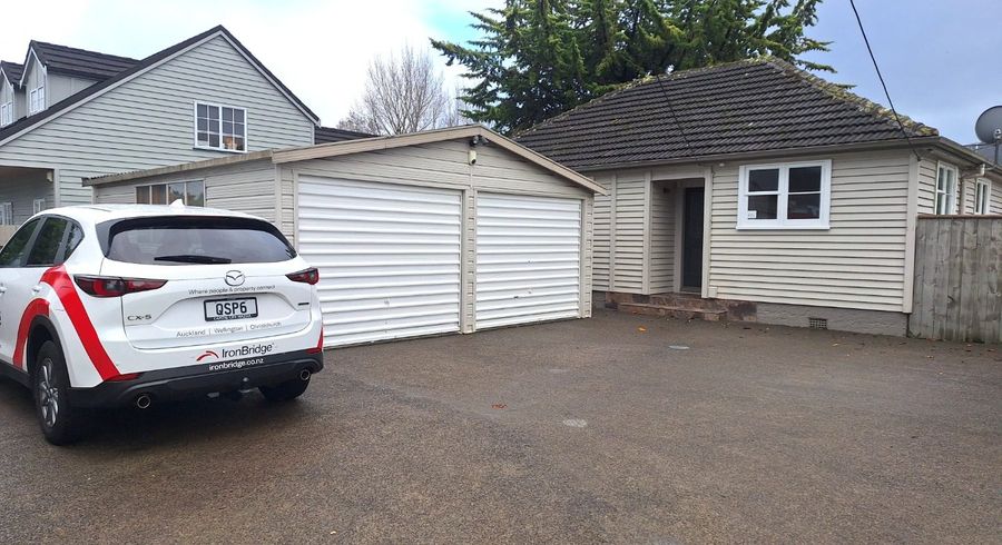  at 15 Savage Crescent, Upper Hutt, Upper Hutt, Wellington