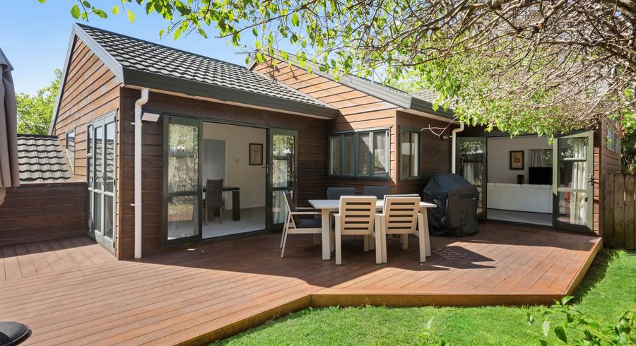  at 2 Sophora Way, Albany, Auckland