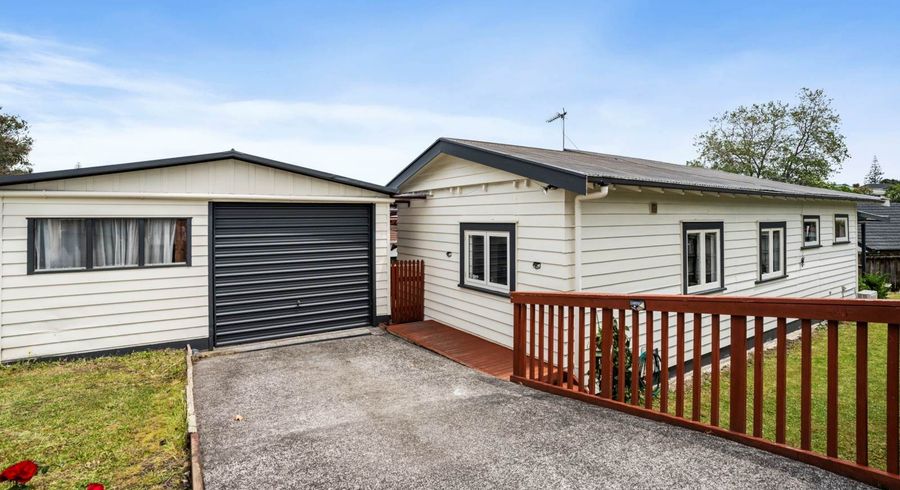  at 70 Seabrook Avenue, New Lynn, Auckland