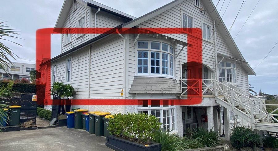  at 3/5 East Coast Road, Milford, North Shore City, Auckland