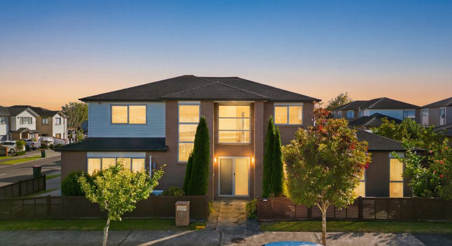  at 8 Moville Drive, Flat Bush, Manukau City, Auckland