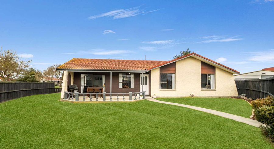  at 12 Mchaffies Place, Wainoni, Christchurch City, Canterbury
