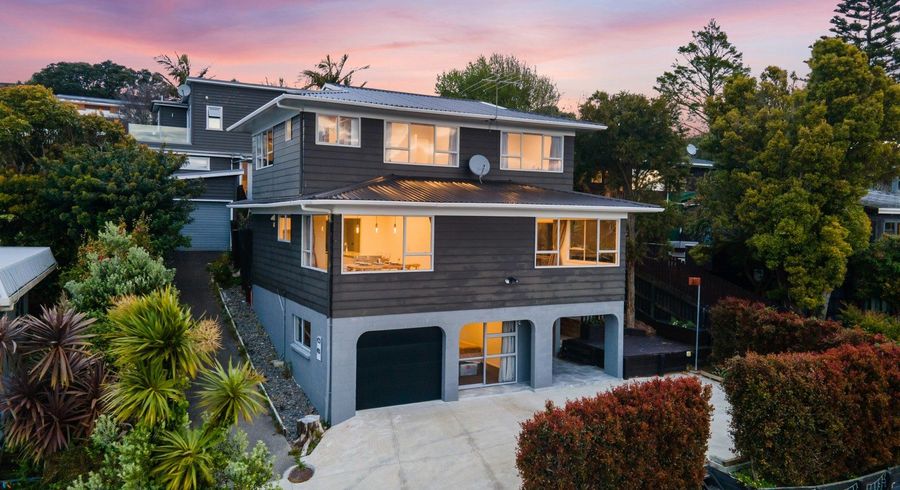  at 43 Stanaway Street, Hillcrest, Auckland