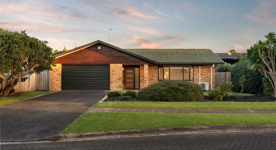  at 3 Bryn Mawr Place, Albany, North Shore City, Auckland