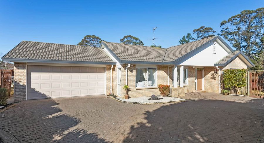  at 8A Sherrif Place, Randwick Park, Manukau City, Auckland