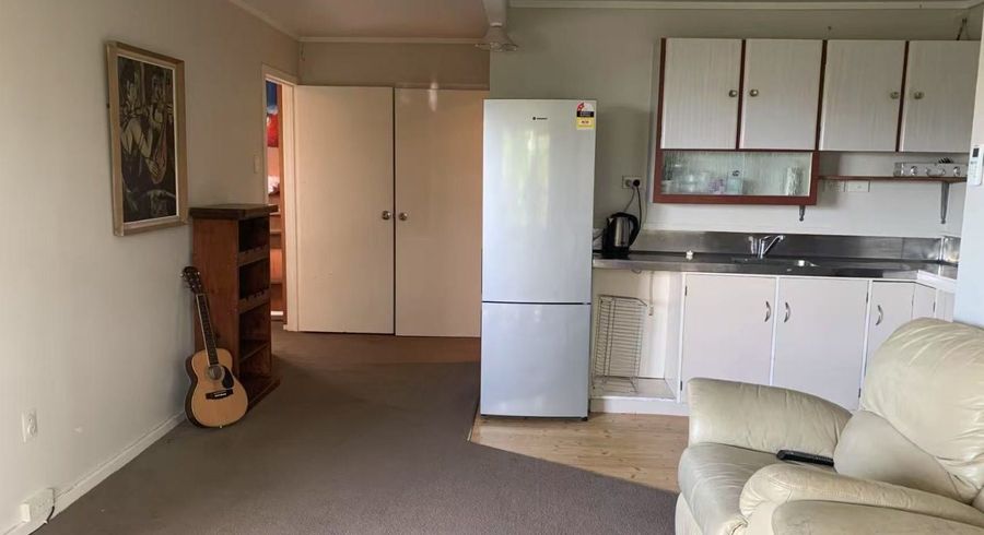  at 26 Seaside Avenue (downstairs), Waterview, Auckland City, Auckland