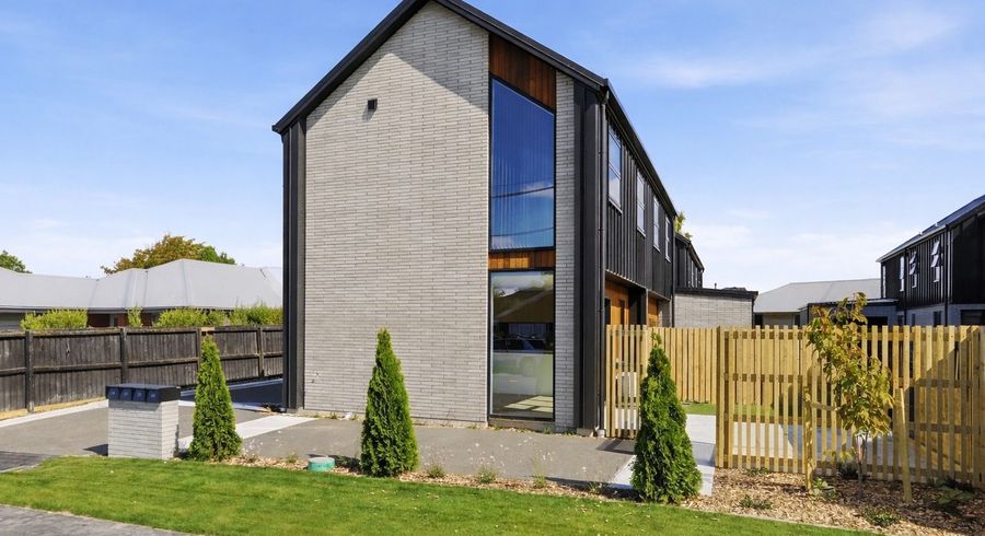  at 2/9 Spring Grove Street , Spreydon, Christchurch City, Canterbury