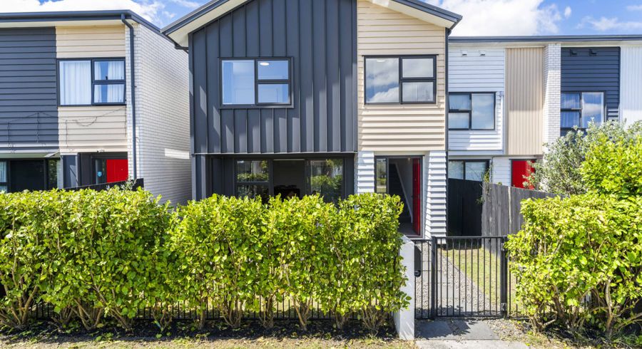  at 81 Battalion Drive, Papakura, Papakura