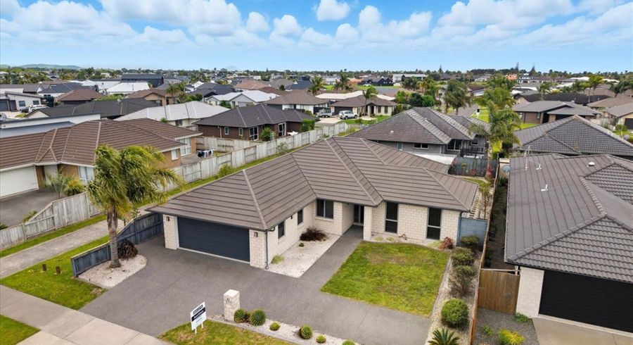 at 82 Golden Sands Drive, Papamoa, Tauranga, Bay Of Plenty