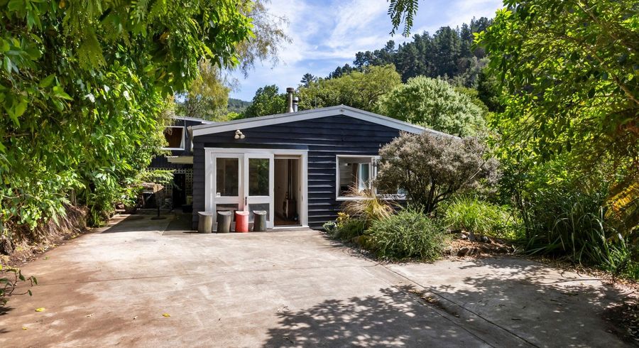  at 123 Pinehaven Road, Pinehaven, Upper Hutt, Wellington