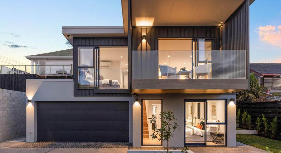  at 12A Rothesay Bay Road, Rothesay Bay, Auckland