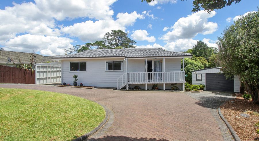  at 11 Katrina Place, Massey, Auckland