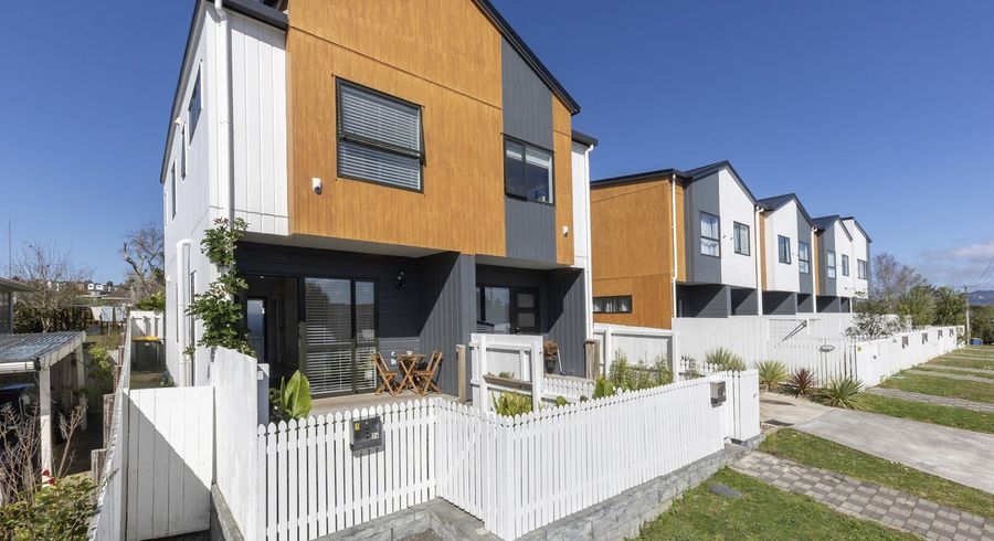  at 1/24 Tara Road, Henderson, Auckland