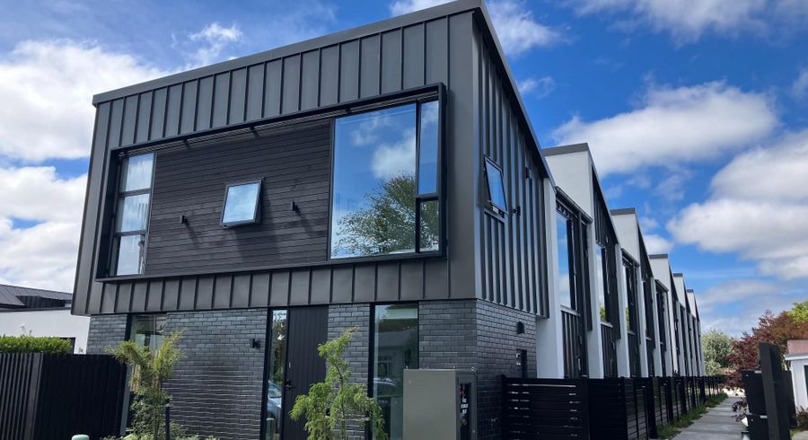  at 2/24 Devonport Lane, Merivale, Christchurch City, Canterbury