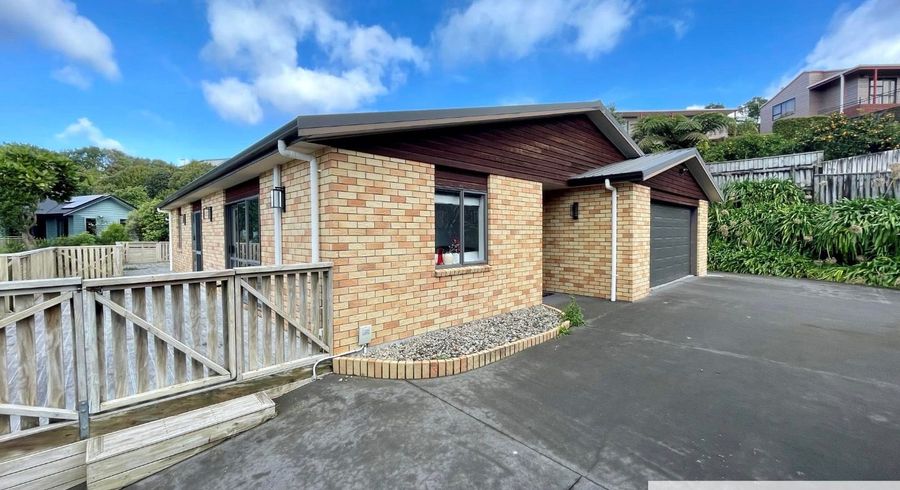  at 10a Kororako Grove, Whalers Gate, New Plymouth, Taranaki