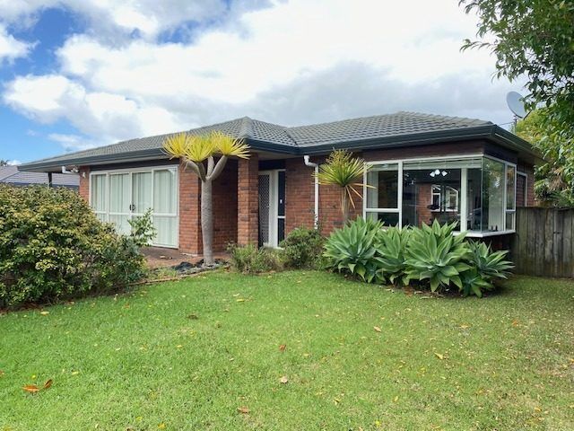  at 48 Frank Nobilo Drive, Golflands, Manukau City, Auckland