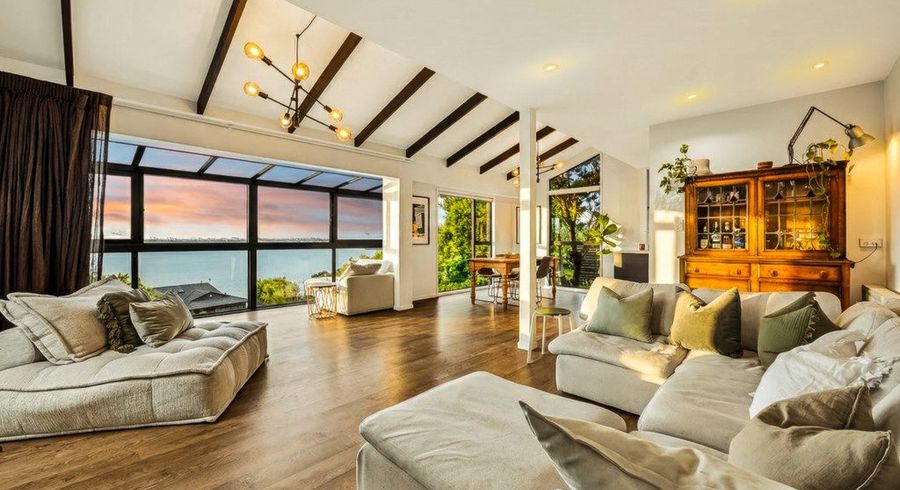  at 11 Brigantine Drive, Beach Haven, Auckland