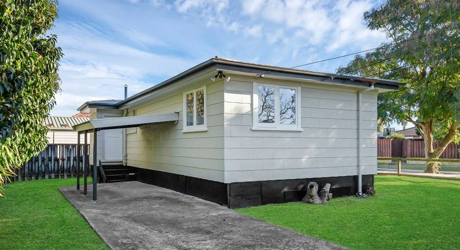  at 1/55 Gloucester Road, Manurewa, Manukau City, Auckland