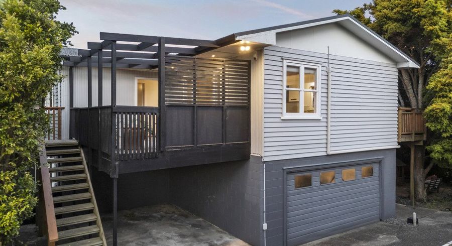  at 1/9 LANCASTER RD, Beach Haven, Auckland