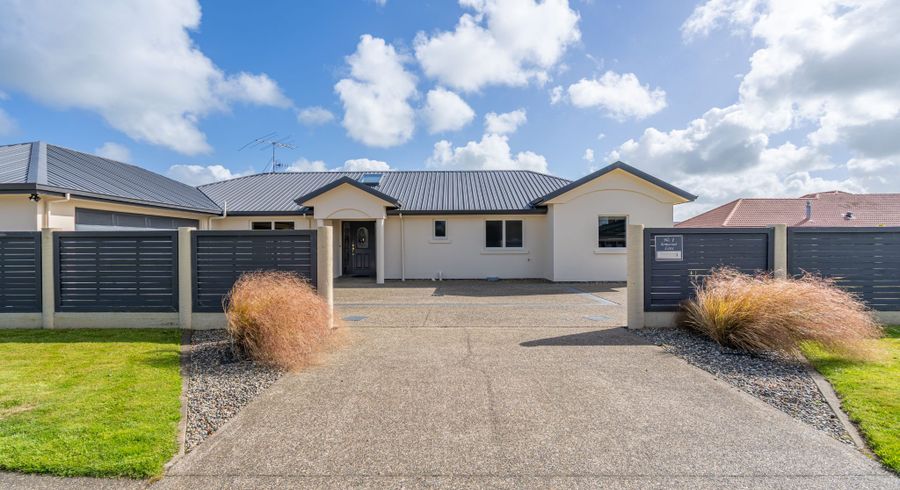  at 1 Somerset Lane, Rosedale, Invercargill