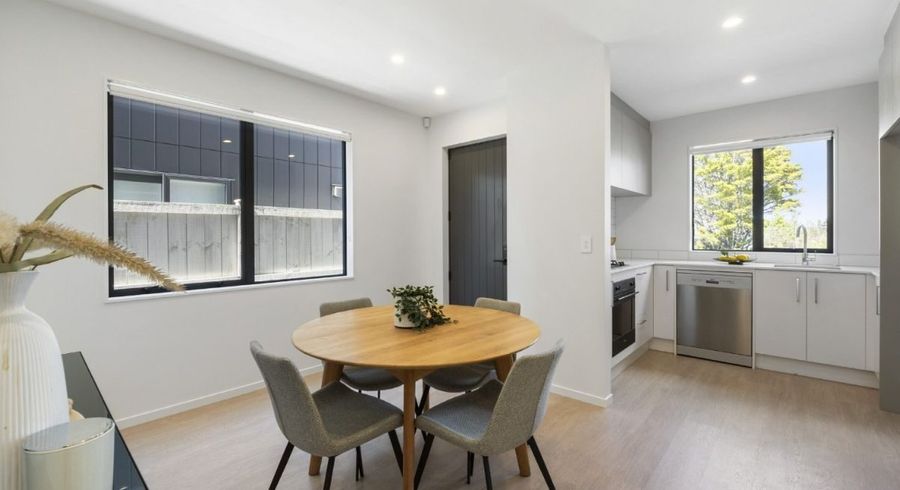  at 18 Pohorama Lane, Conifer Grove, Papakura, Auckland