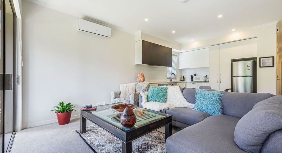  at 4/2 Warrant Officer Lane, Hobsonville, Auckland