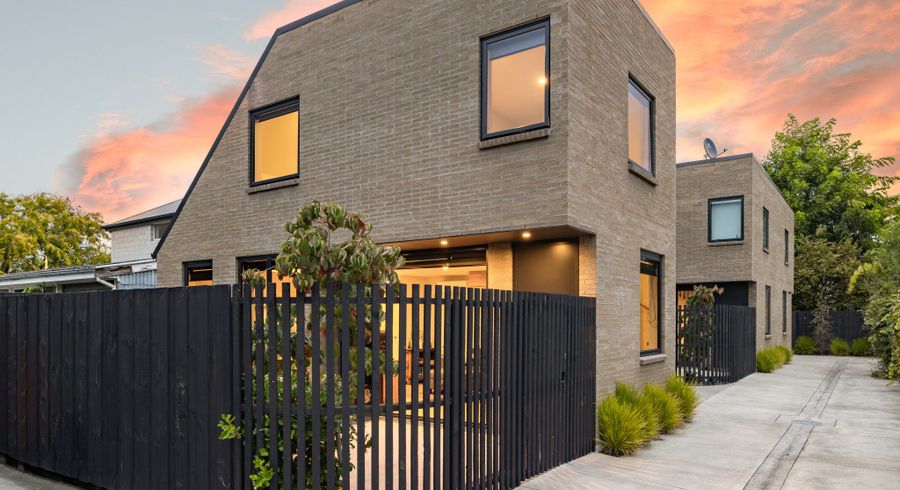  at 2/20 Dickens Street, Addington, Christchurch City, Canterbury