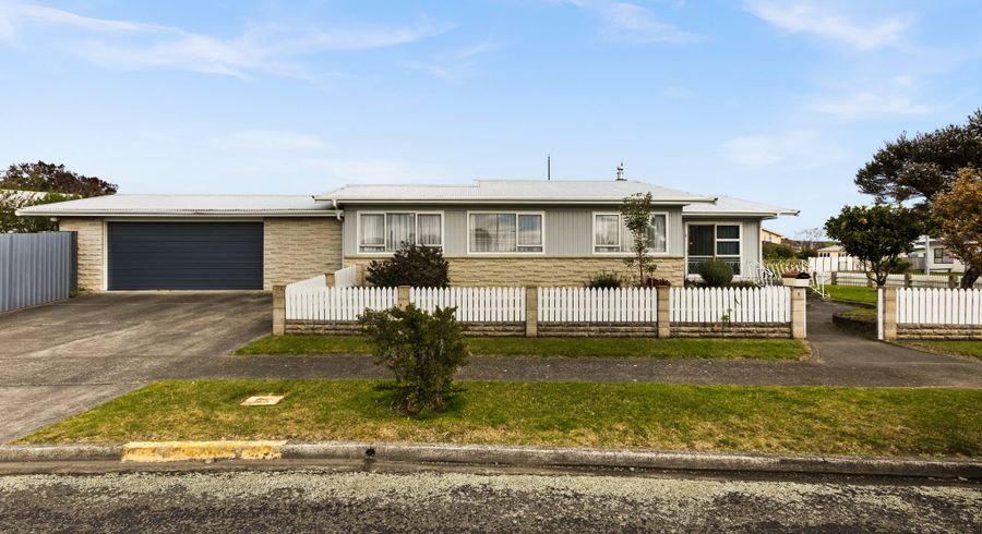  at 2 Banff Place, Tamatea, Napier, Hawke's Bay