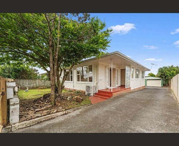  at 18 Bridge Avenue, Te Atatu South, Auckland