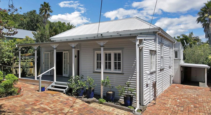  at 3 Lake Road, Devonport, North Shore City, Auckland