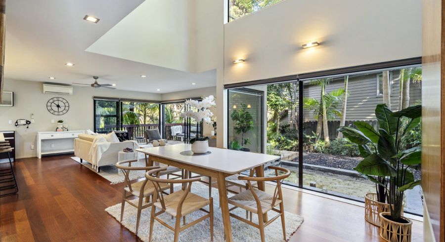  at 48 Newbury Place, Schnapper Rock, Auckland