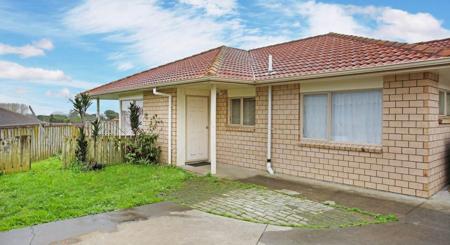  at 7 Novak Place, Mangere, Auckland