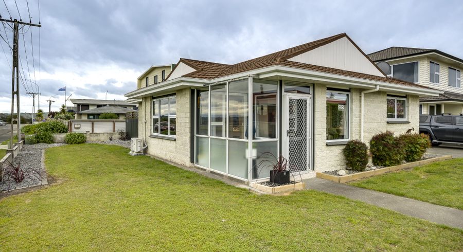  at 1/30 Meeanee QUAY, WESTSHORE, NAPIER