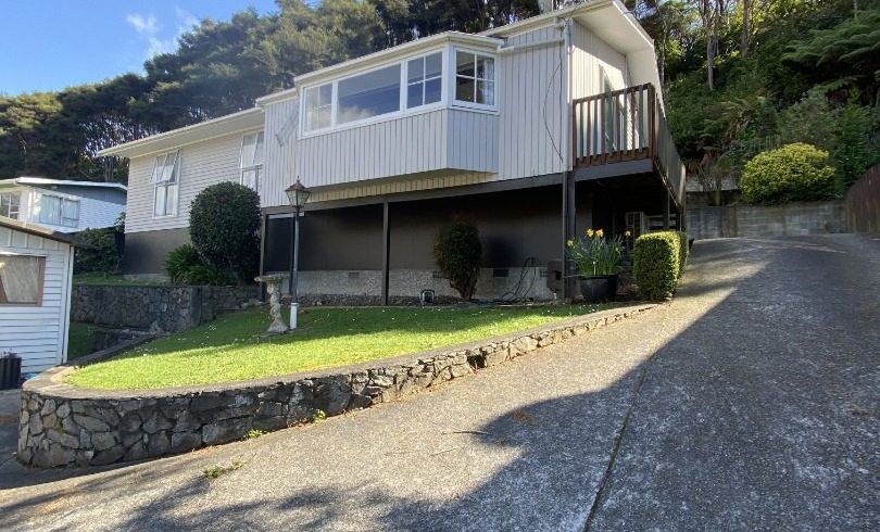  at 30 Deller Grove, Silverstream, Upper Hutt, Wellington