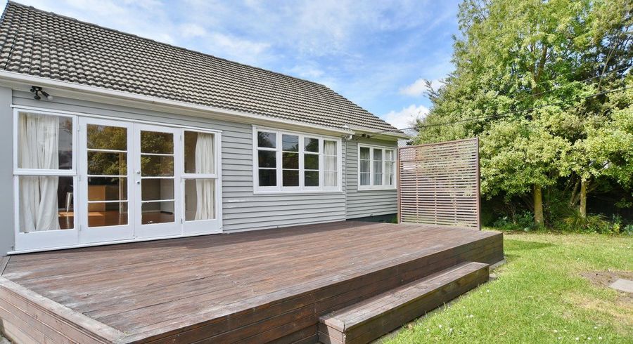  at 2 Davis Place, Woolston, Christchurch City, Canterbury