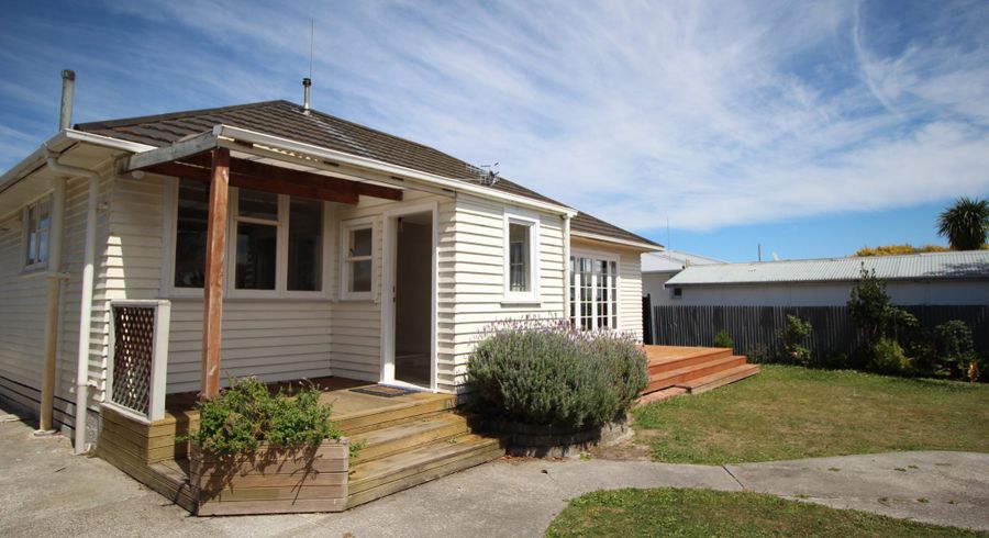 at 3 Bristol Crescent, Roslyn, Palmerston North, Manawatu / Whanganui