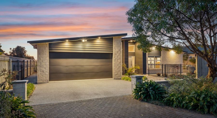  at 15 Taranui Way, Paraparaumu Beach, PARAPARAUMU BEACH
