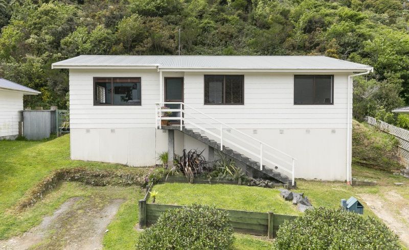  at 63 Hazlewood Avenue, Karori, Wellington