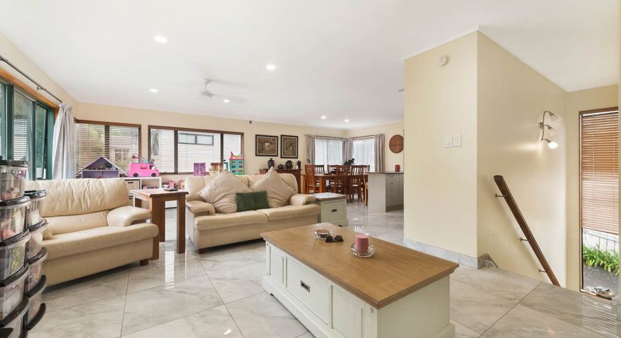  at 2/6 Wilkinson Way, Browns Bay, North Shore City, Auckland