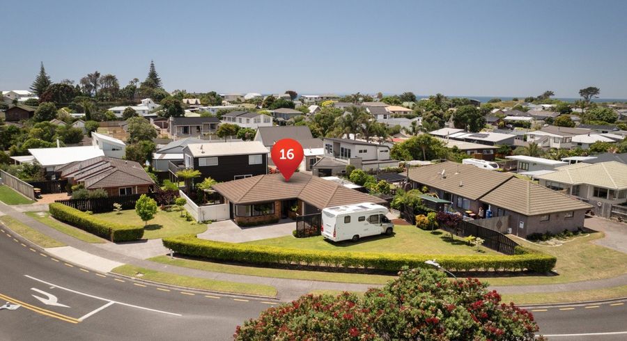  at 16 Pacific View Road, Papamoa, Tauranga, Bay Of Plenty