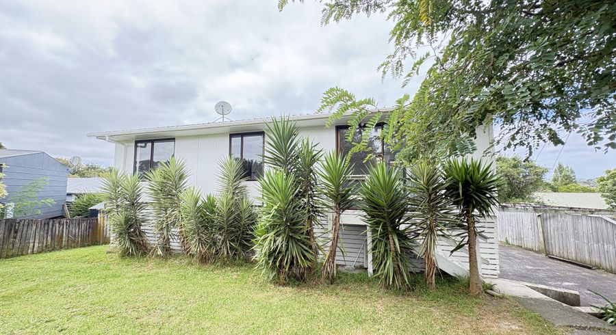  at 22 Crosby Road, West Harbour, Waitakere City, Auckland