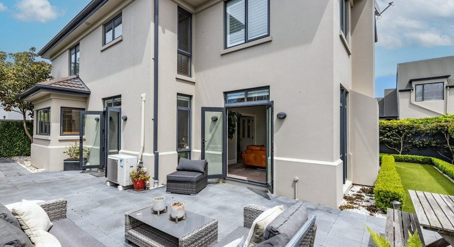  at 57 Hawkesbury Avenue, St Albans, Christchurch