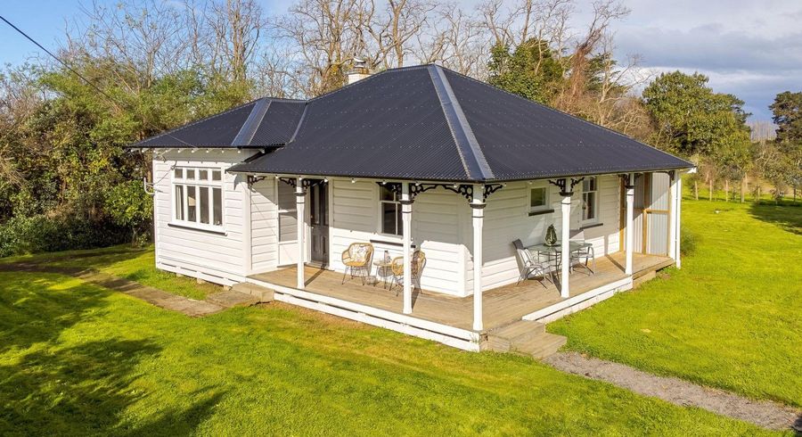  at 35 Mantell Street, Waipawa